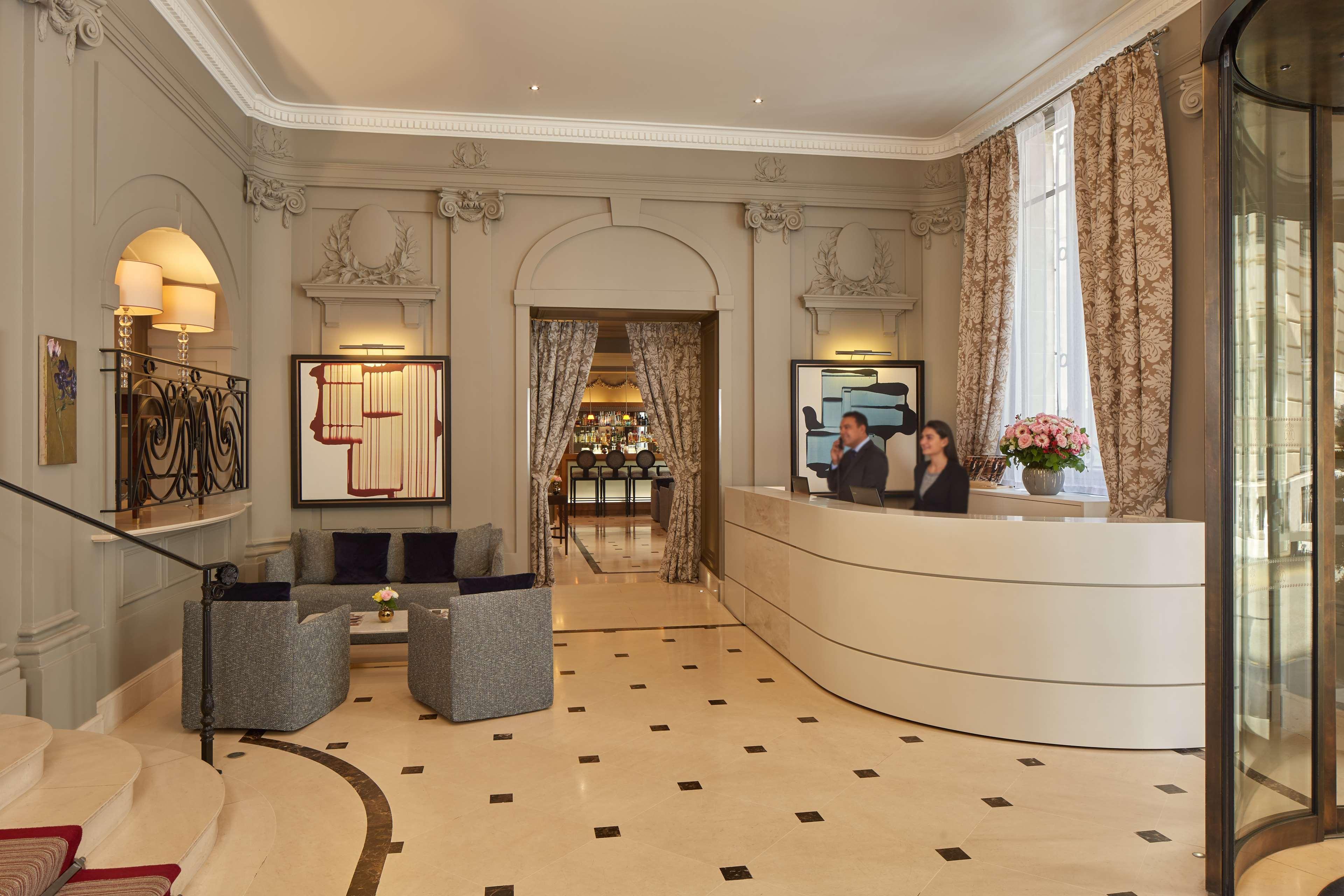 Majestic Hotel Spa - Champs Elysees Paříž Exteriér fotografie